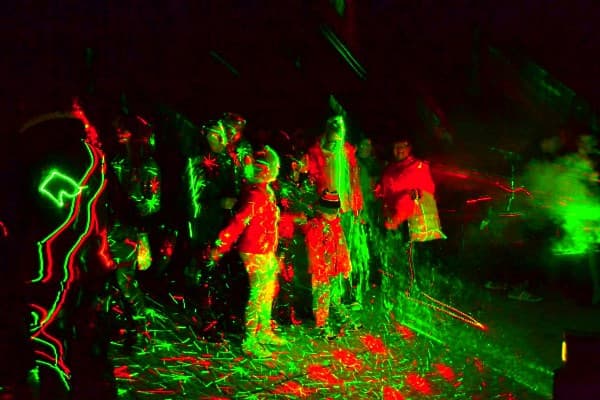 Генератор дыма Кострома, генератор дыма купить в Костроме, генератор дыма для дискотек